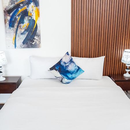 Hotel H4 El Paraiso ภายนอก รูปภาพ